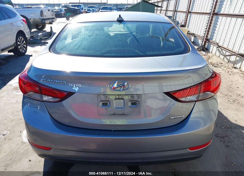 2015 HYUNDAI ELANTRA VIN: KMHDH4AE2FU328044