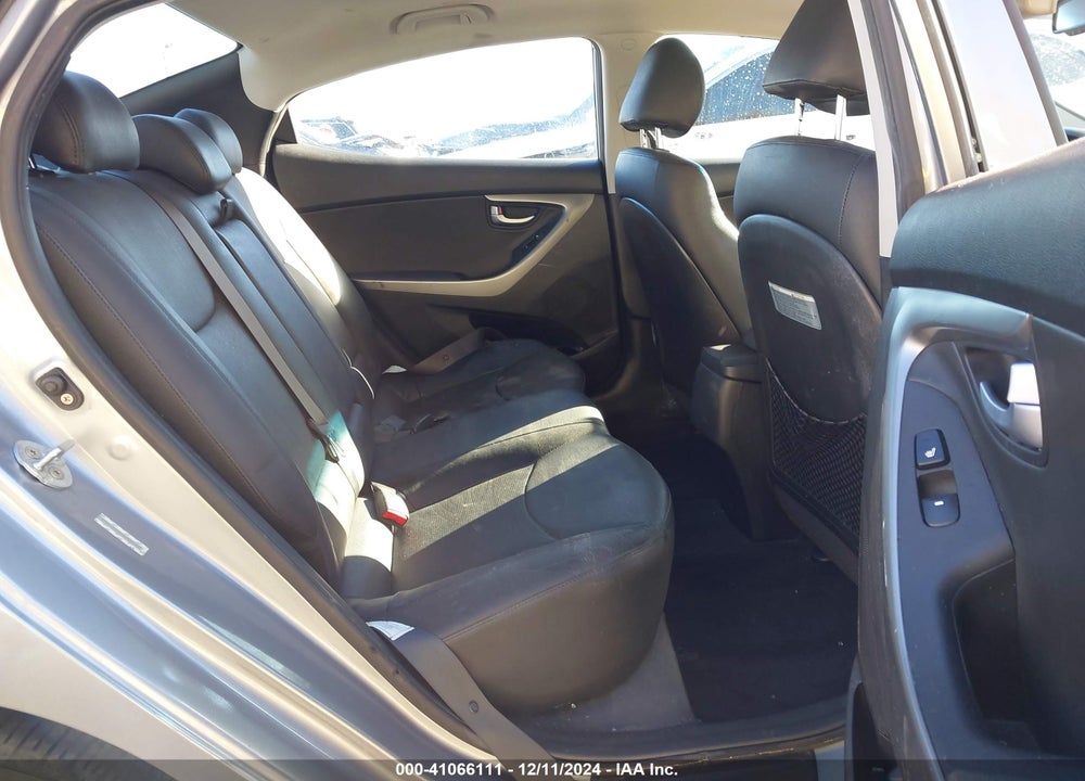 2015 HYUNDAI ELANTRA VIN: KMHDH4AE2FU328044