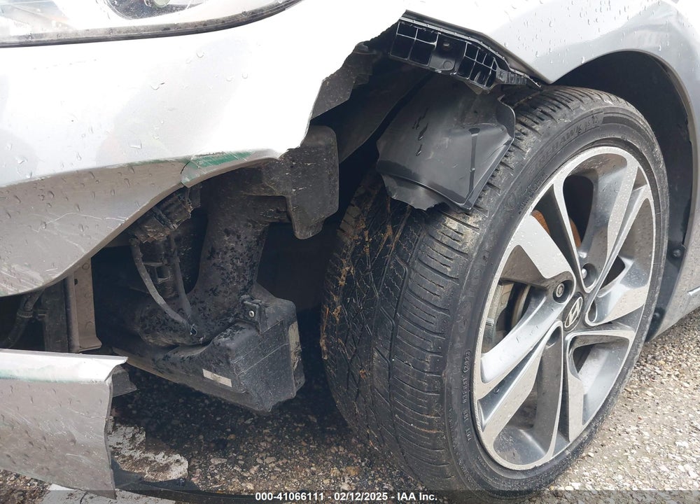 2015 HYUNDAI ELANTRA VIN: KMHDH4AE2FU328044