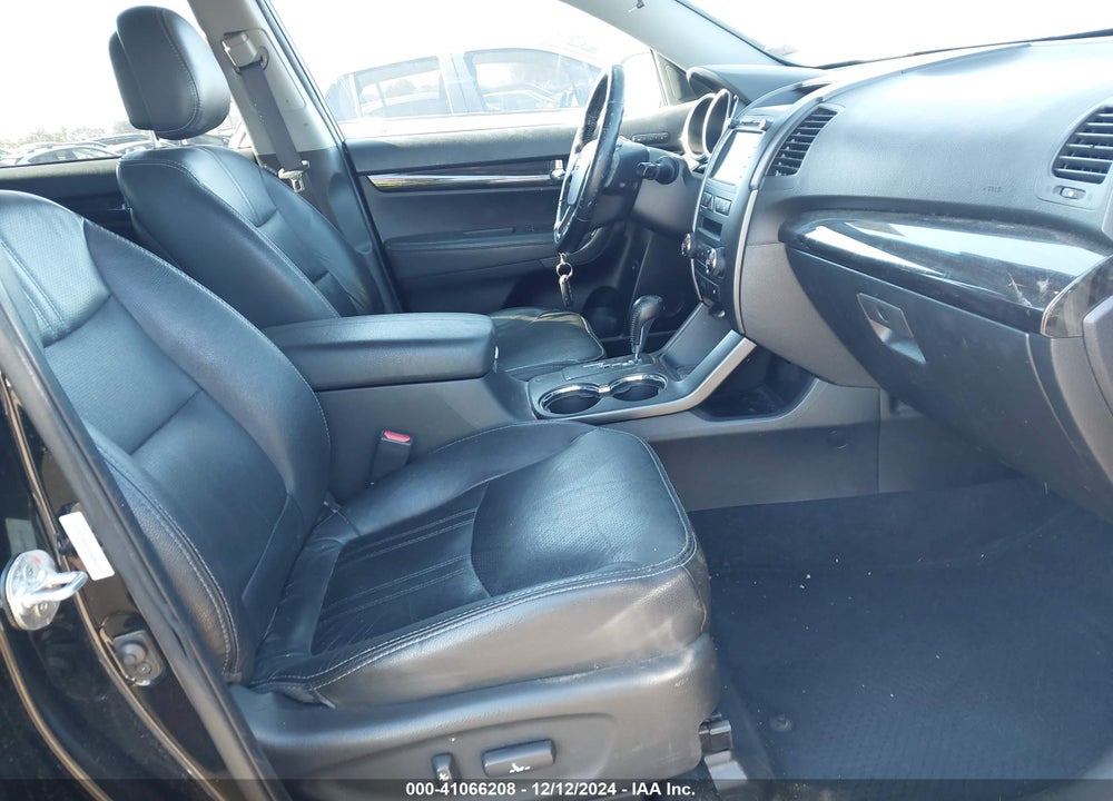 2012 KIA SORENTO EX V6 VIN: 5XYKU4A29CG245317