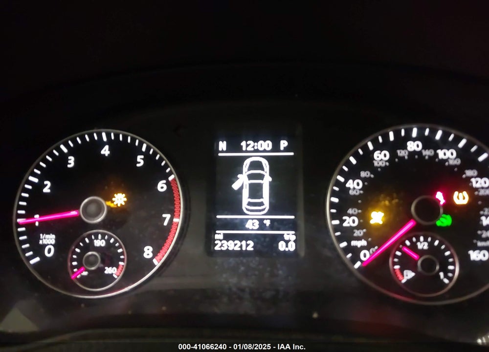 2013 VOLKSWAGEN PASSAT VIN: 1VWBP7A37DC113595