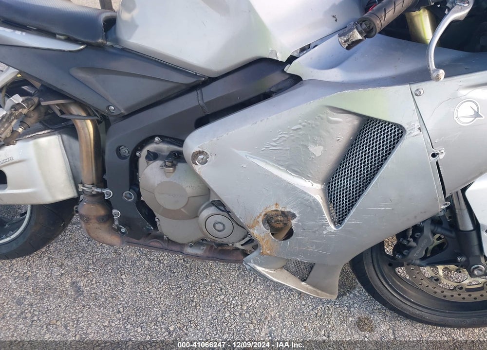 2006 HONDA CBR600 RR VIN: JH2PC37026M304405