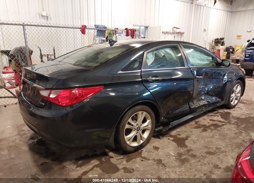 2011 HYUNDAI SONATA LIMITED VIN: 5NPEC4AC5BH131492