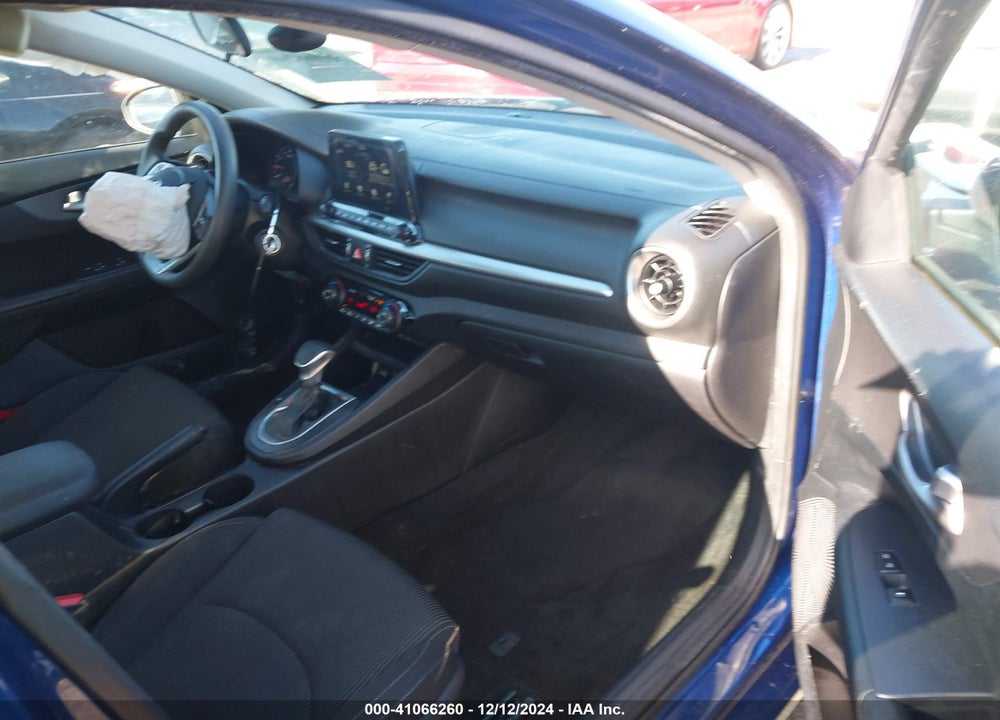 2019 KIA FORTE LXS VIN: 3KPF24AD3KE050804