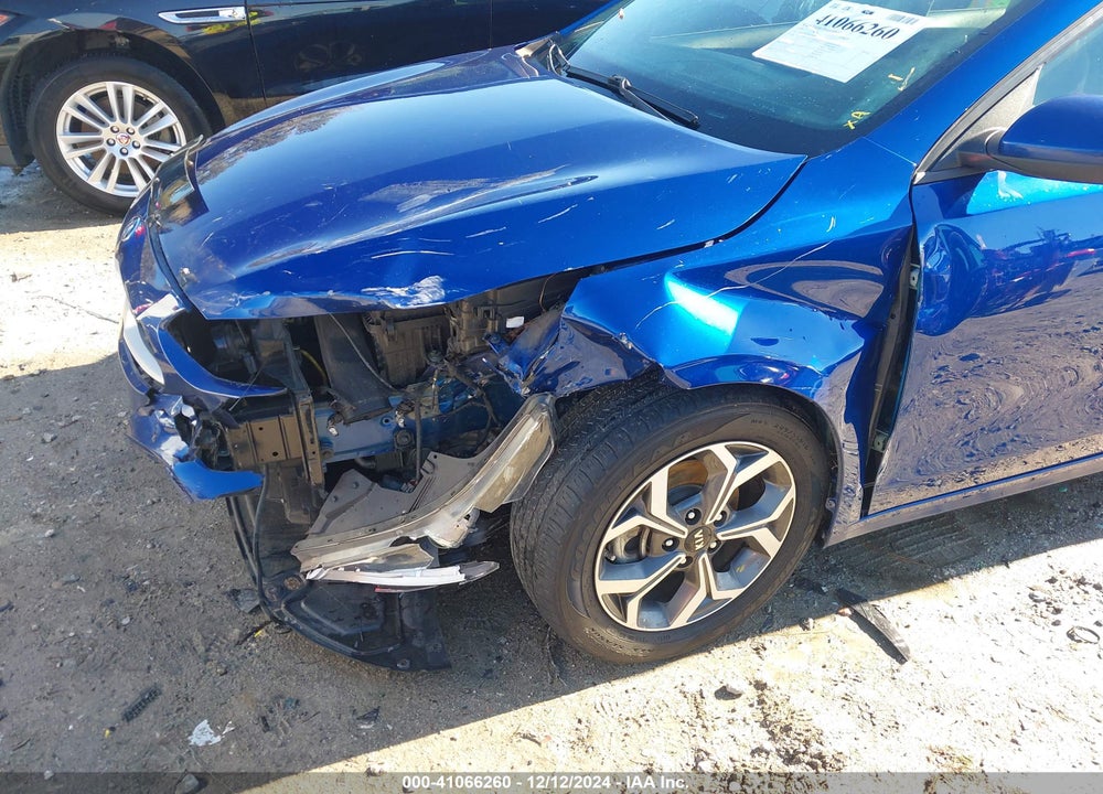 2019 KIA FORTE LXS VIN: 3KPF24AD3KE050804