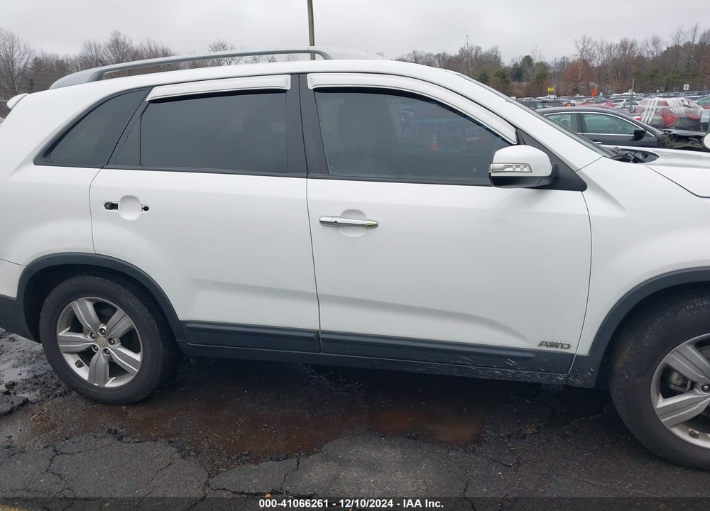 2013 KIA SORENTO EX V6 VIN: 5XYKUDA24DG384465