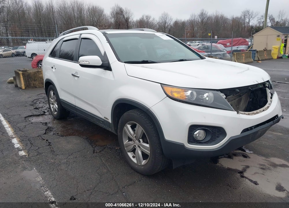 2013 KIA SORENTO EX V6 VIN: 5XYKUDA24DG384465