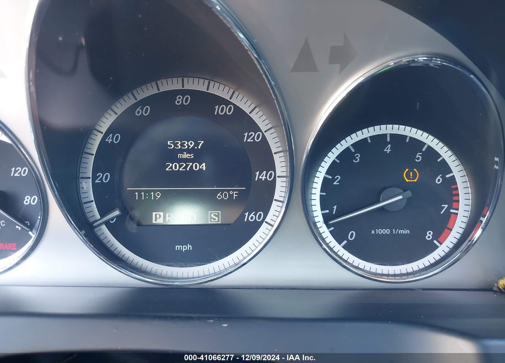 2009 MERCEDES-BENZ C 300 LUXURY/SPORT VIN: WDDGF54XX9R071304