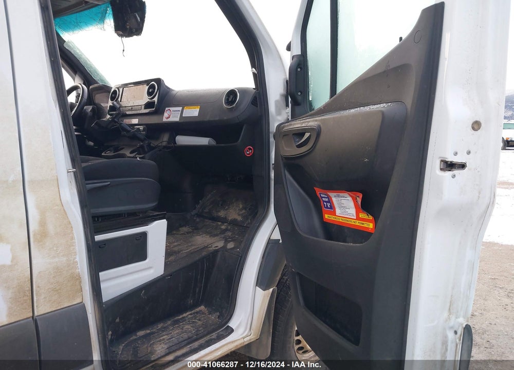 2023 MERCEDES-BENZ SPRINTER 2500 STANDARD ROOF 4-CYL DIESEL HO VIN: W1Y4NBVY4PT142224