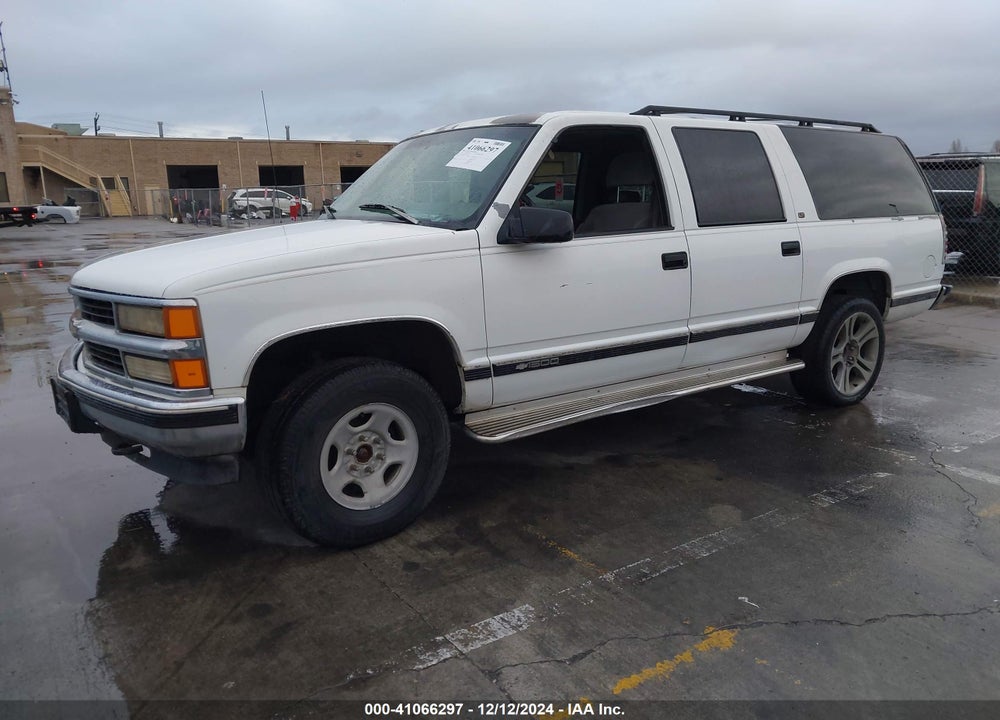 1997 CHEVROLET SUBURBAN 1500 VIN: 3GNFK16R8VG190673