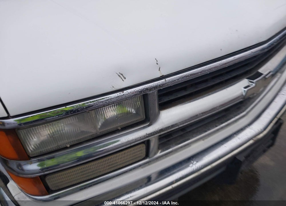 1997 CHEVROLET SUBURBAN 1500 VIN: 3GNFK16R8VG190673
