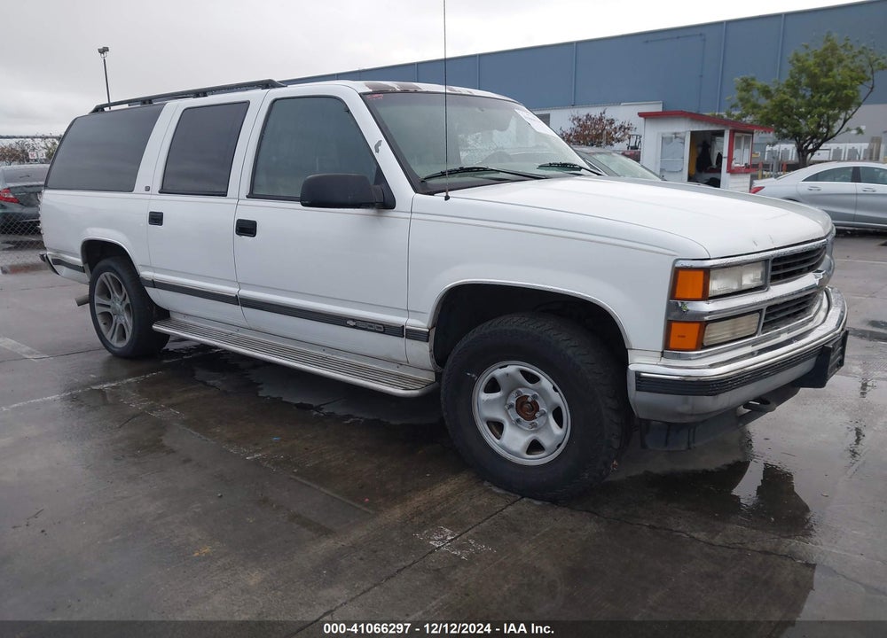 1997 CHEVROLET SUBURBAN 1500 VIN: 3GNFK16R8VG190673