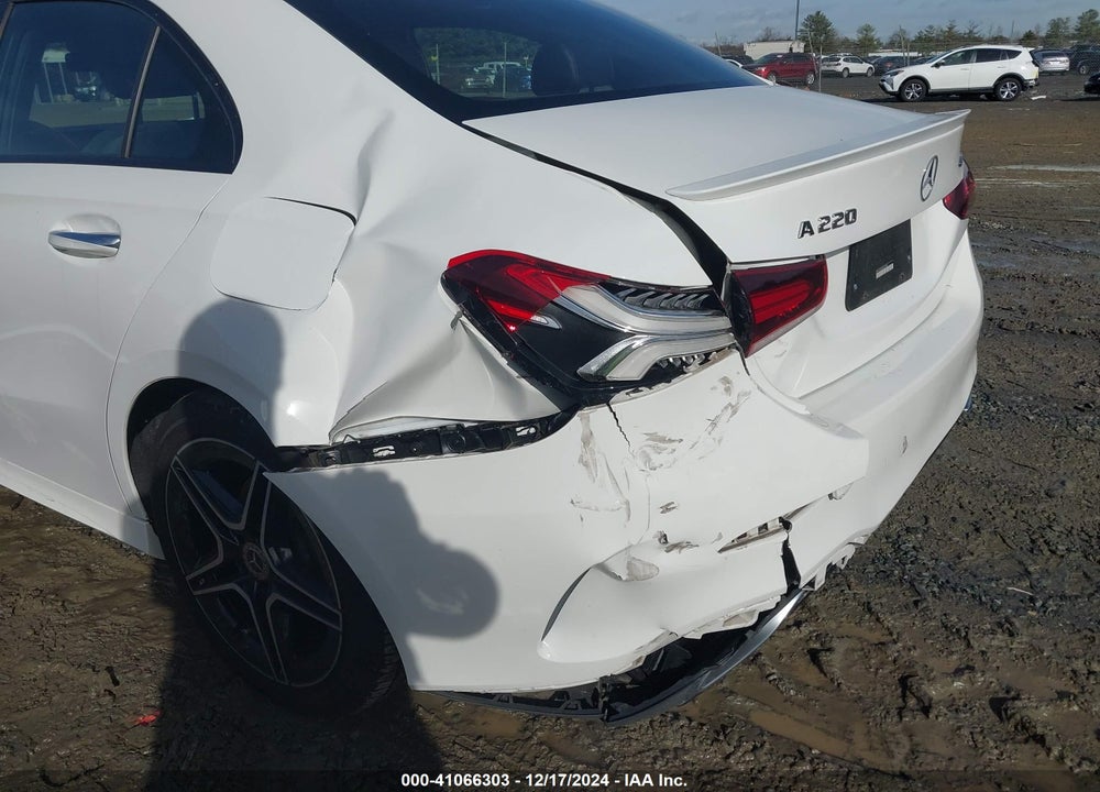 2021 MERCEDES-BENZ A 220 4MATIC VIN: W1K3G4FB7MJ270941