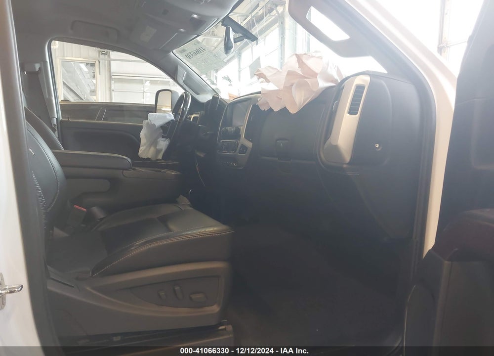 2015 GMC SIERRA 2500HD VIN: 1GT22ZE8XFZ140826