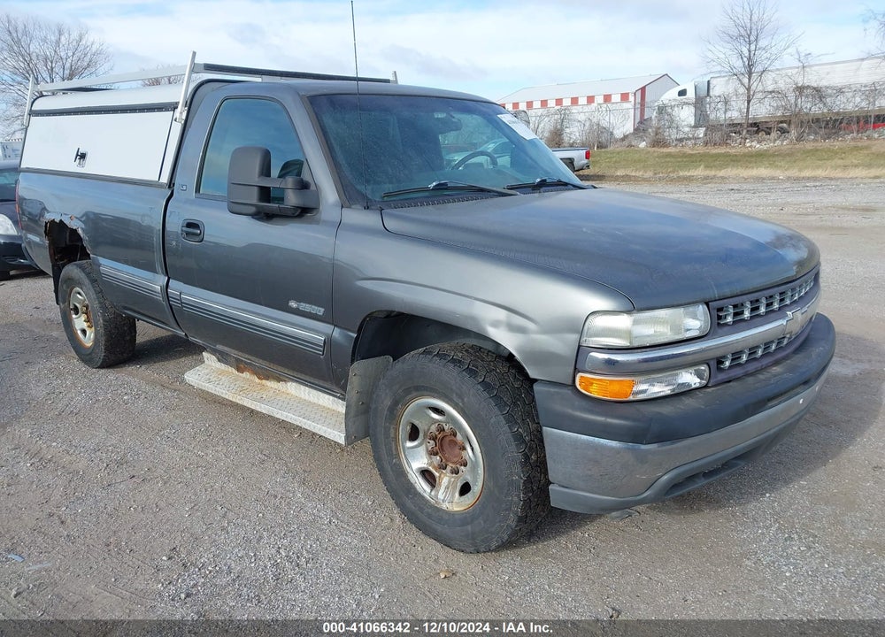 2000 CHEVROLET SILVERADO 2500 LS VIN: 1GCGC24U5YZ270900