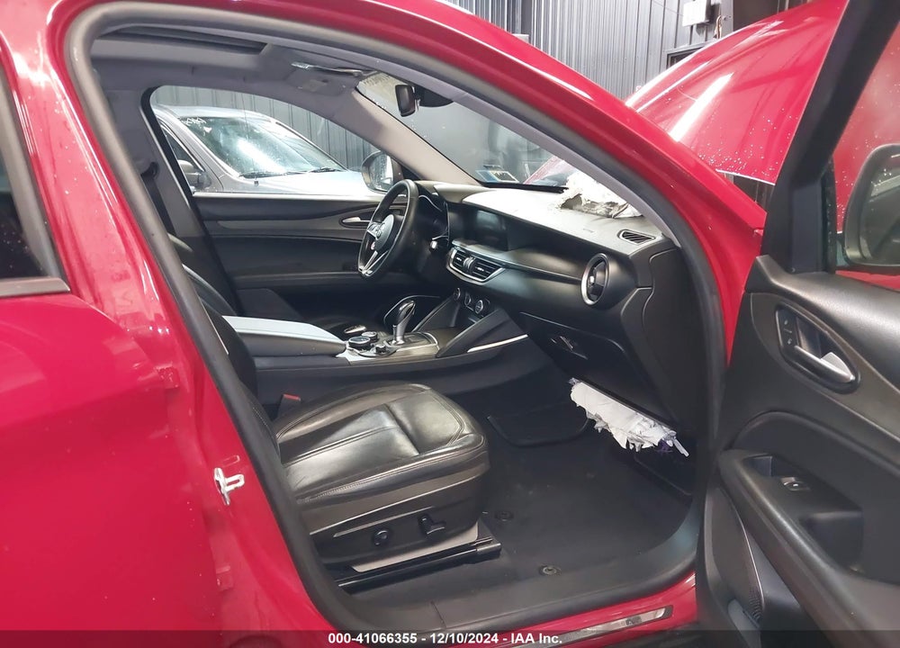 2018 ALFA ROMEO STELVIO VIN: ZASFAKBN7J7C04807