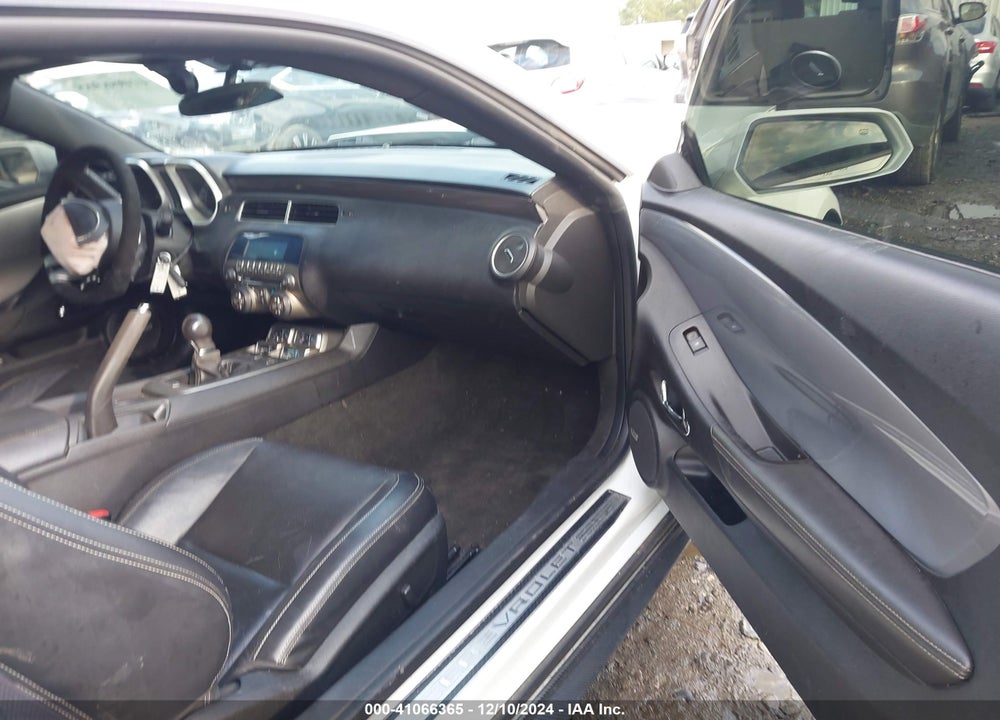 2011 CHEVROLET CAMARO VIN: 2G1FJ1EJ9B9187593