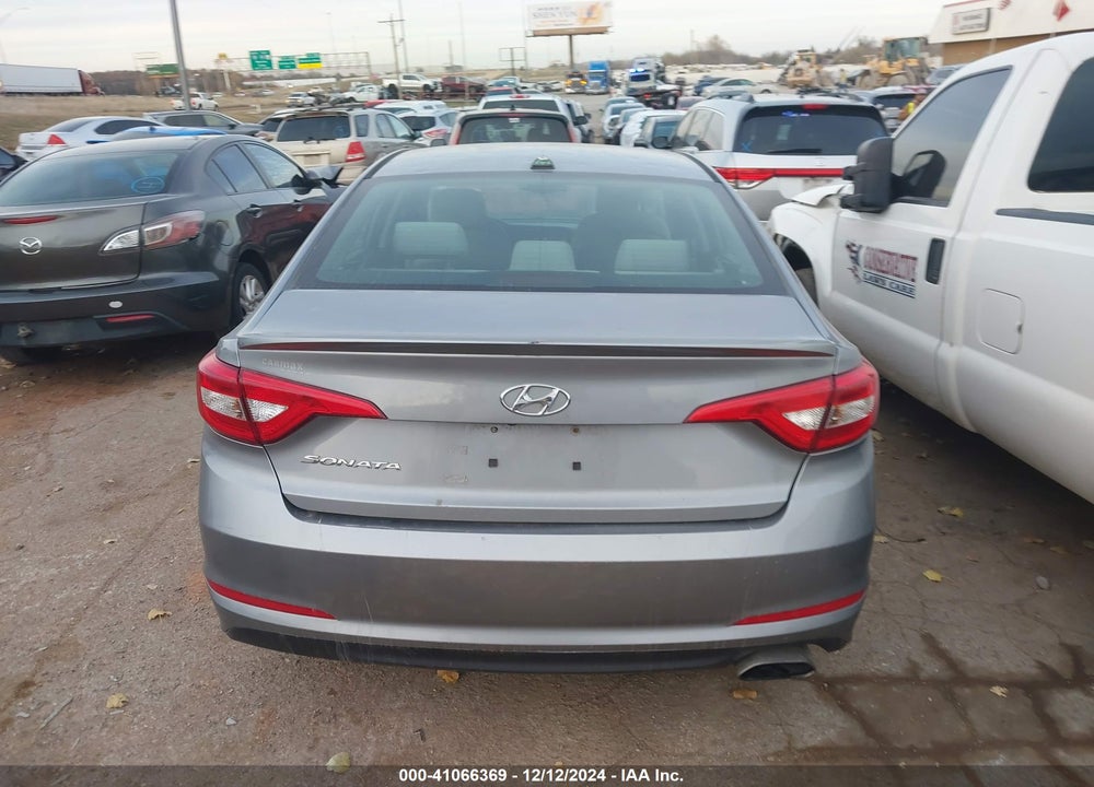 2016 HYUNDAI SONATA VIN: 5NPE24AF8GH262632