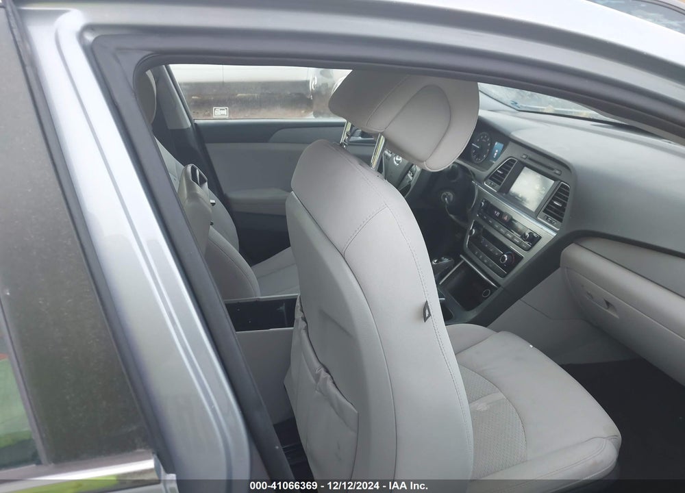 2016 HYUNDAI SONATA VIN: 5NPE24AF8GH262632