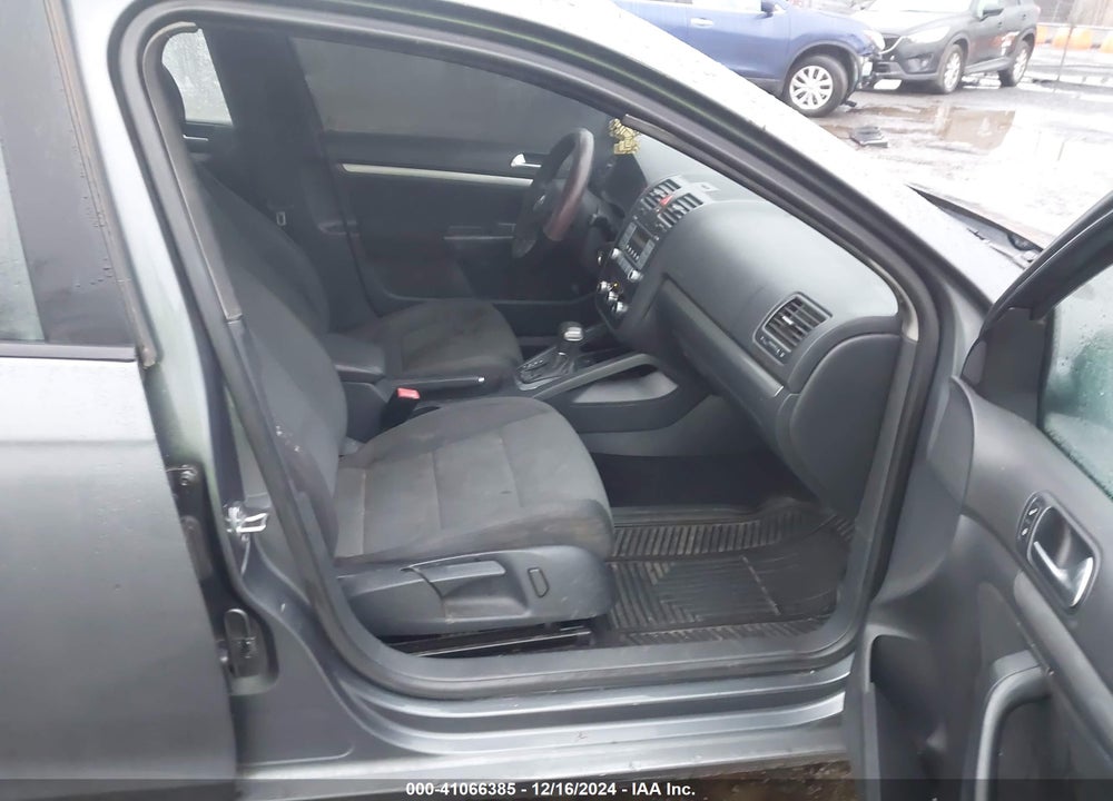 2010 VOLKSWAGEN JETTA VIN: 3VWJX7AJ0AM077382