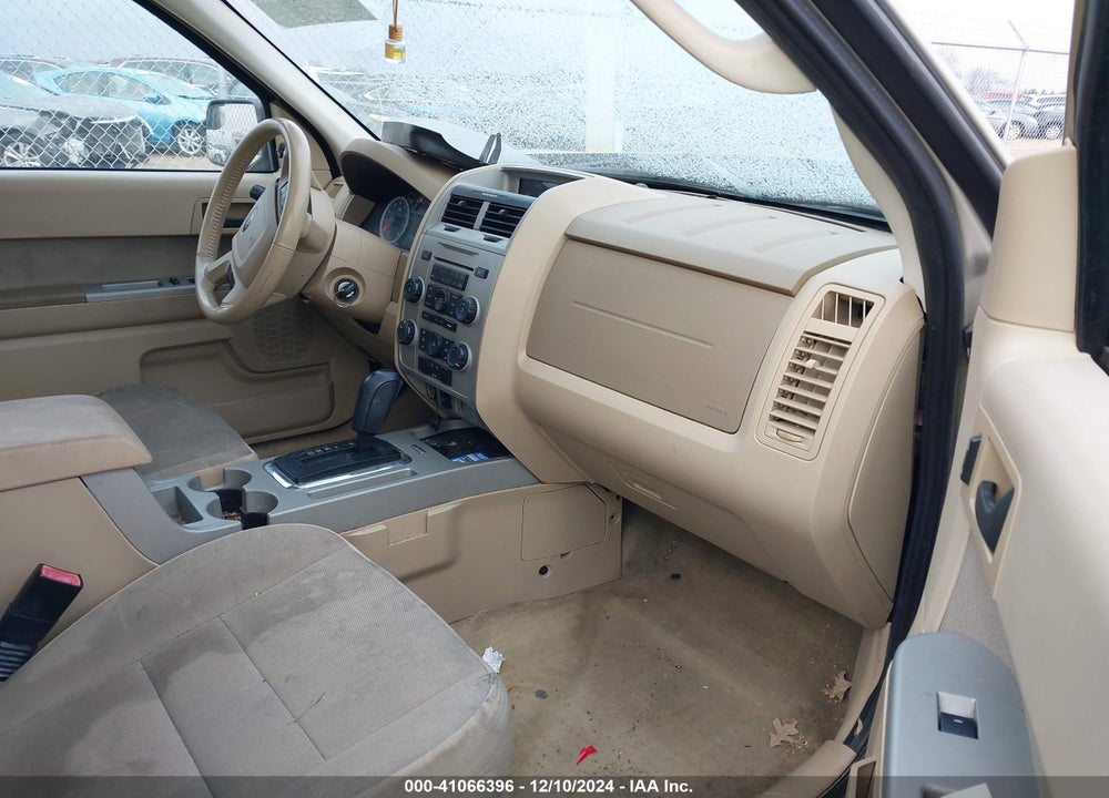 2011 FORD ESCAPE XLT VIN: 1FMCU9DG9BKA22031