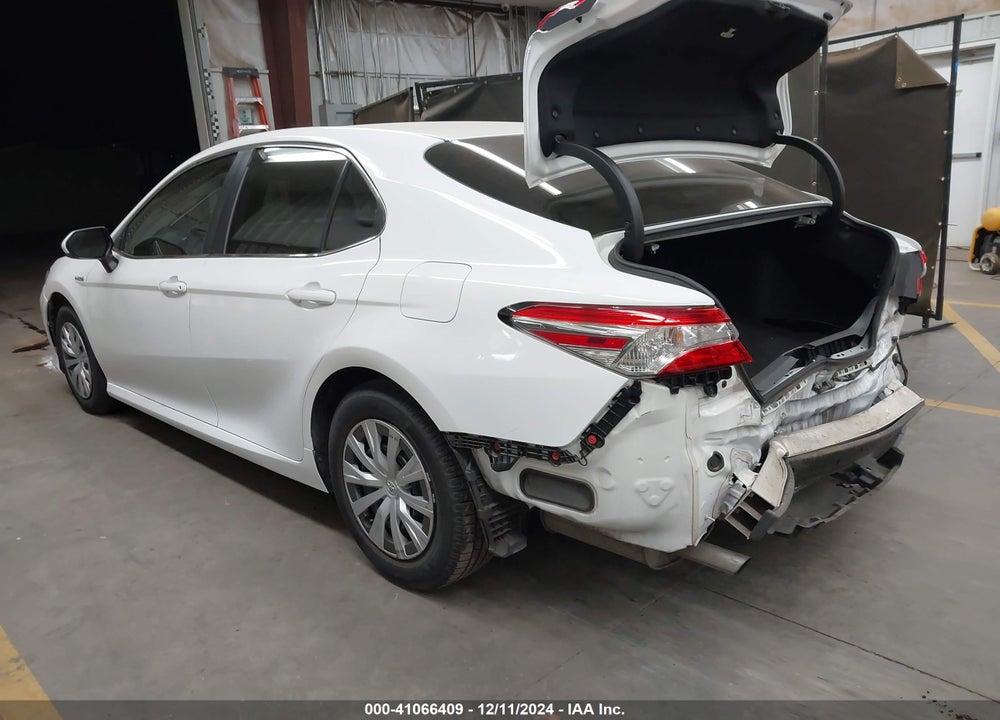 2020 TOYOTA CAMRY LE HYBRID VIN: 4T1C31AK5LU015628