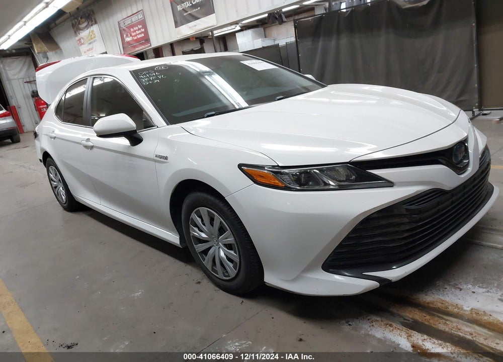2020 TOYOTA CAMRY LE HYBRID VIN: 4T1C31AK5LU015628