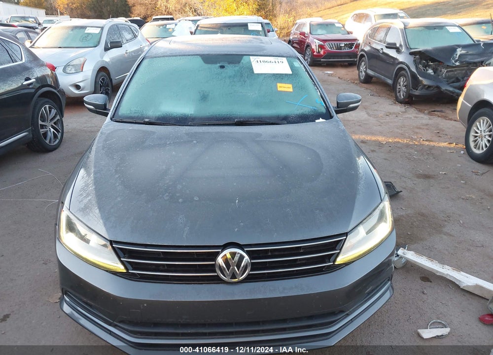 2017 VOLKSWAGEN JETTA VIN: 3VWDB7AJXHM388520