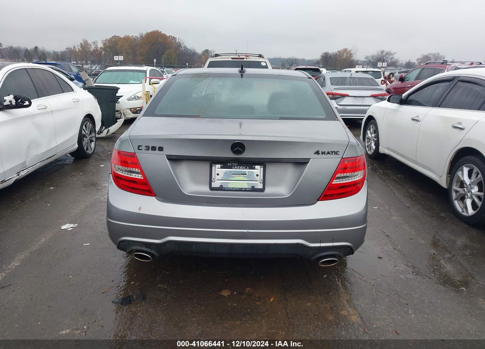 2012 MERCEDES-BENZ C 300 LUXURY 4MATIC/SPORT 4MATIC VIN: WDDGF8BB0CR214261