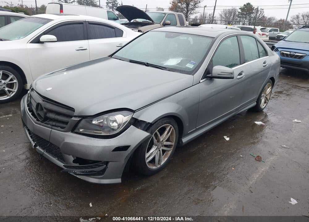 2012 MERCEDES-BENZ C 300 LUXURY 4MATIC/SPORT 4MATIC VIN: WDDGF8BB0CR214261