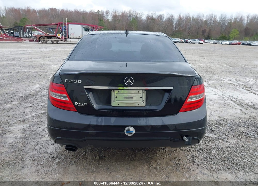 2014 MERCEDES-BENZ C 250 LUXURY/SPORT VIN: WDDGF4HB3EA936356
