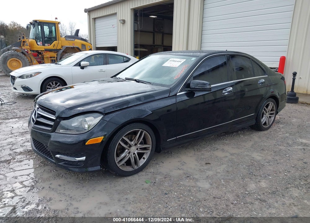 2014 MERCEDES-BENZ C 250 LUXURY/SPORT VIN: WDDGF4HB3EA936356