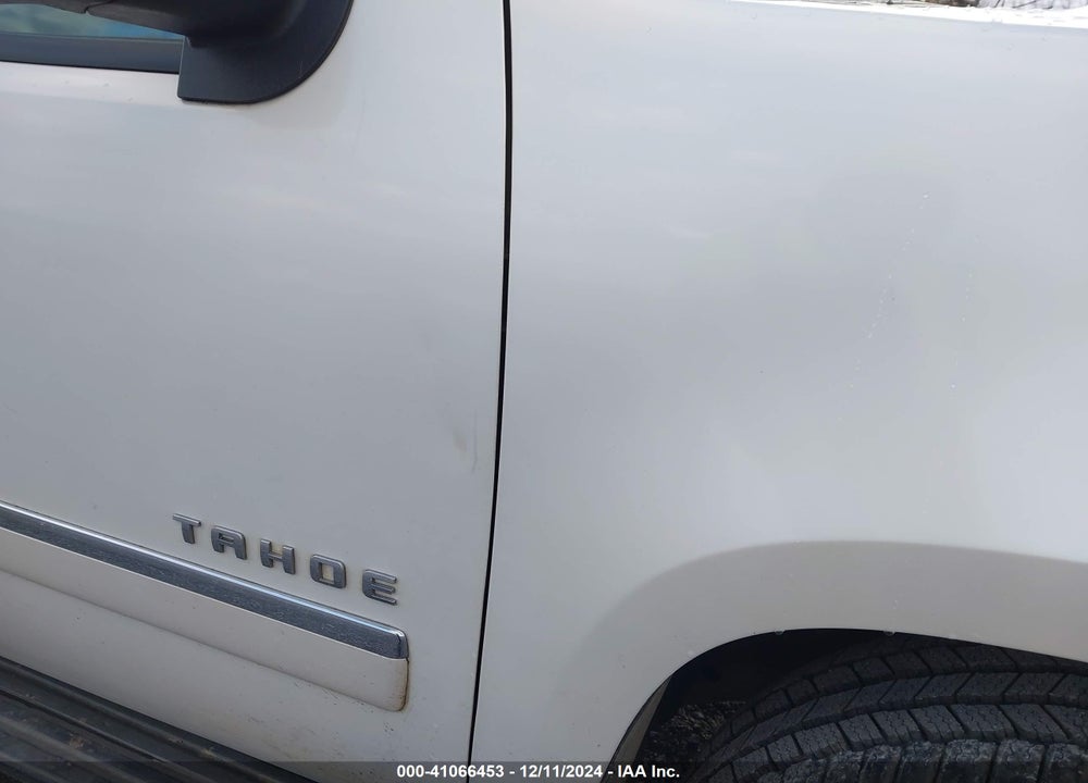 2010 CHEVROLET TAHOE LTZ VIN: 1GNUKCE02AR288260