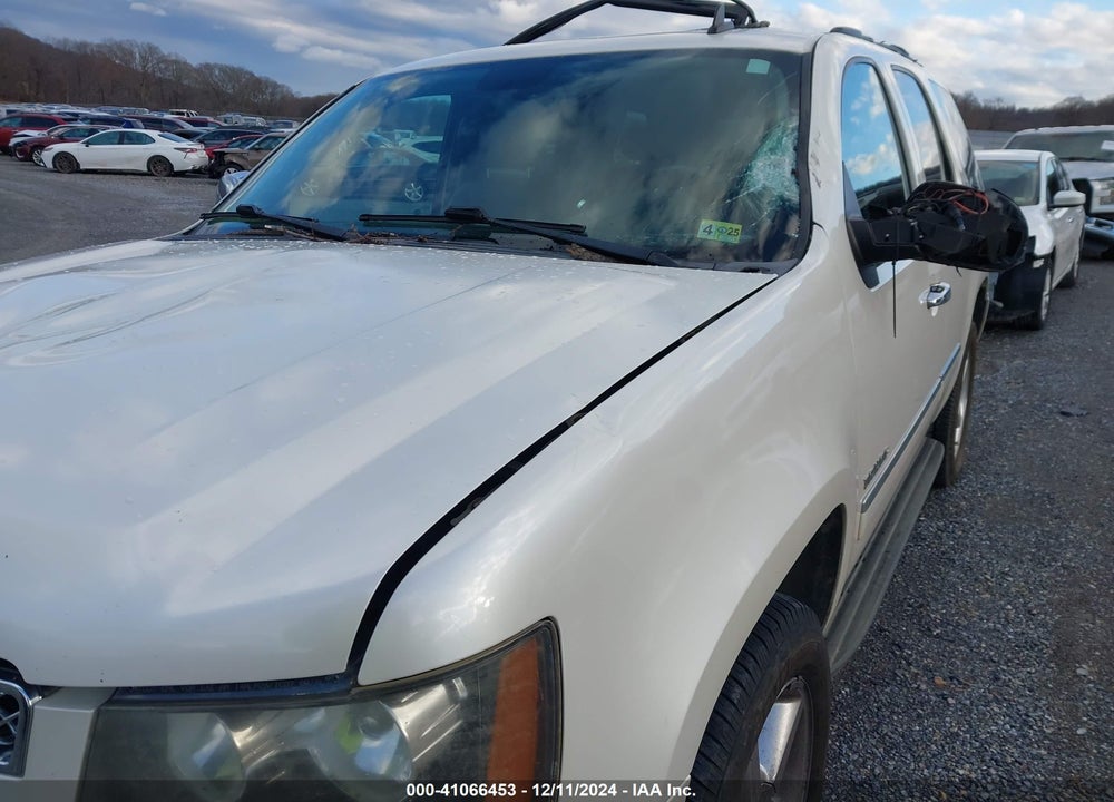 2010 CHEVROLET TAHOE LTZ VIN: 1GNUKCE02AR288260