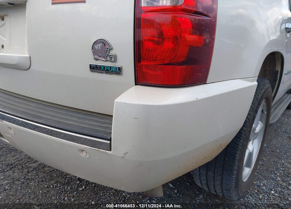 2010 CHEVROLET TAHOE LTZ VIN: 1GNUKCE02AR288260