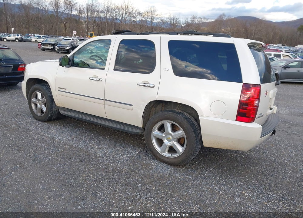 2010 CHEVROLET TAHOE LTZ VIN: 1GNUKCE02AR288260