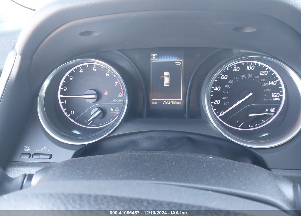 2019 TOYOTA CAMRY LE VIN: 4T1B11HK2KU738682