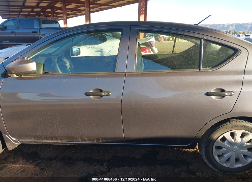 2016 NISSAN VERSA 1.6 S+ VIN: 3N1CN7AP1GL861559