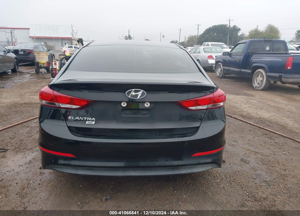 2018 HYUNDAI ELANTRA VIN: 5NPD74LF0JH343755
