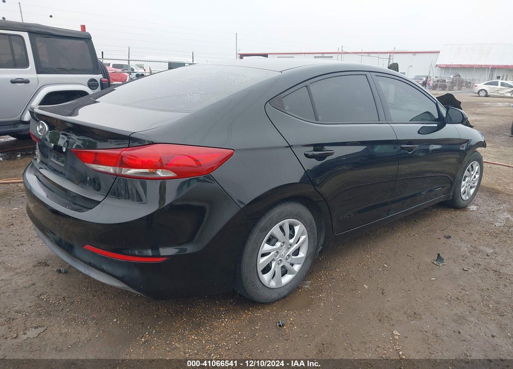 2018 HYUNDAI ELANTRA VIN: 5NPD74LF0JH343755