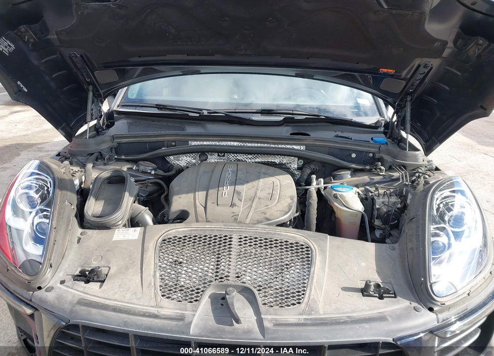 2018 PORSCHE MACAN SPORT EDITION VIN: WP1AA2A53JLB21062