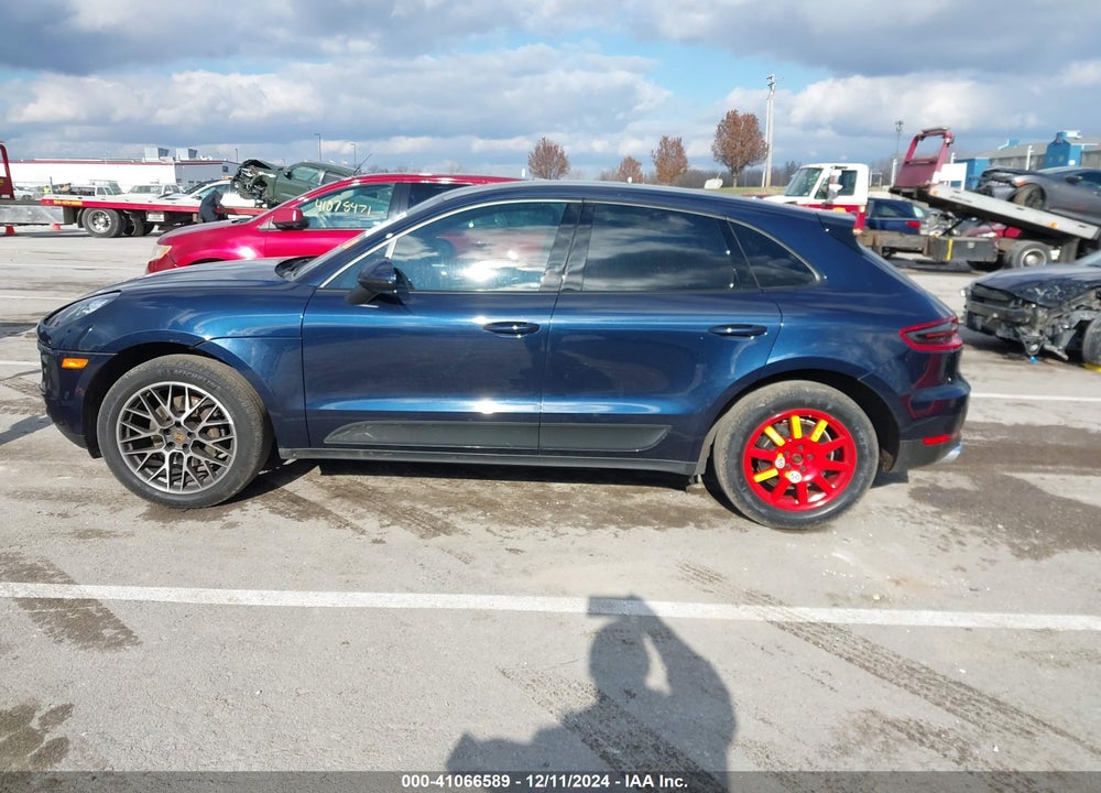 2018 PORSCHE MACAN SPORT EDITION VIN: WP1AA2A53JLB21062