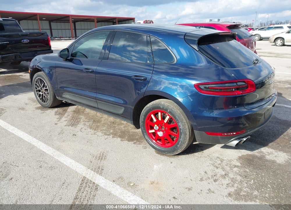 2018 PORSCHE MACAN SPORT EDITION VIN: WP1AA2A53JLB21062