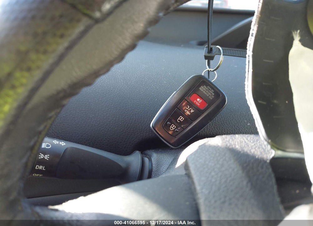 2017 TOYOTA PRIUS PRIME VIN: JTDKARFP7H3037300