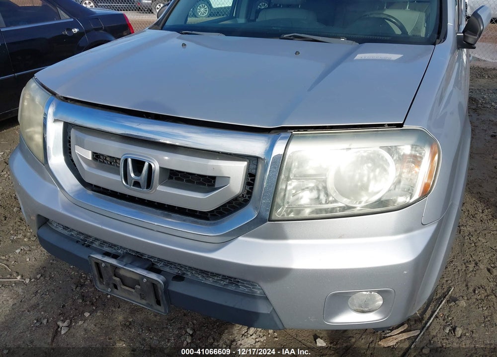 2011 HONDA PILOT EX-L VIN: 5FNYF4H5XBB046481