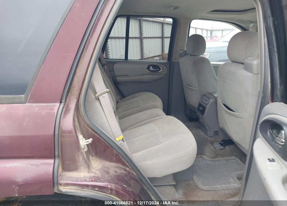 2006 CHEVROLET TRAILBLAZER LS VIN: 1GNDS13S362275297