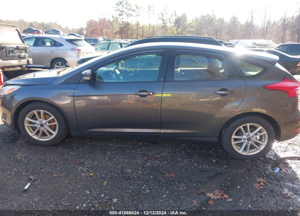 2018 FORD FOCUS SE VIN: 1FADP3K23JL208165