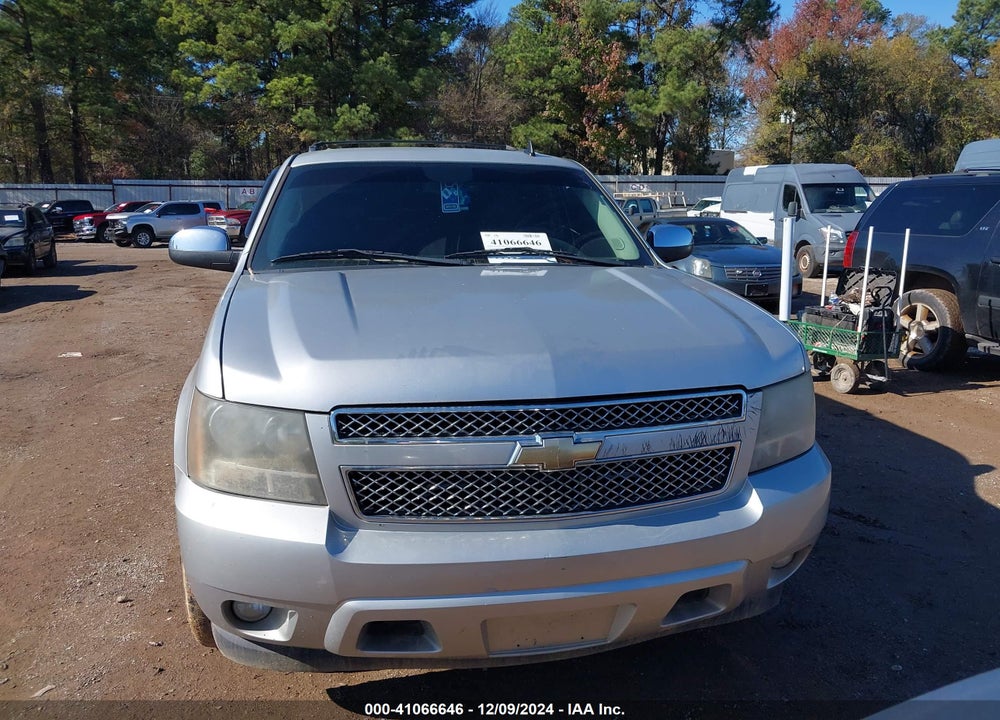 2011 CHEVROLET TAHOE LS VIN: 1GNSCAE04BR321138