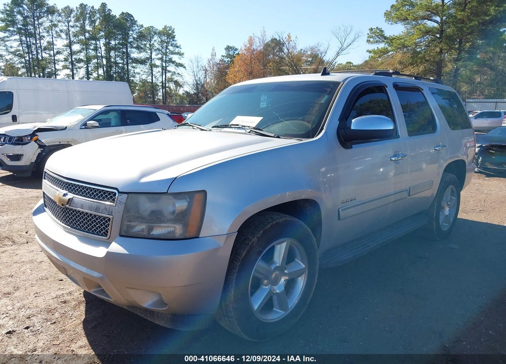 2011 CHEVROLET TAHOE LS VIN: 1GNSCAE04BR321138