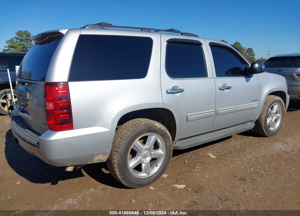 2011 CHEVROLET TAHOE LS VIN: 1GNSCAE04BR321138